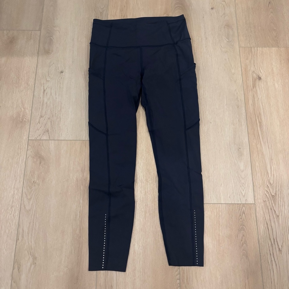 Lululemon Fast & Free 7/8 Tlght II Nulux
25" Midnight Navy Blue size 6